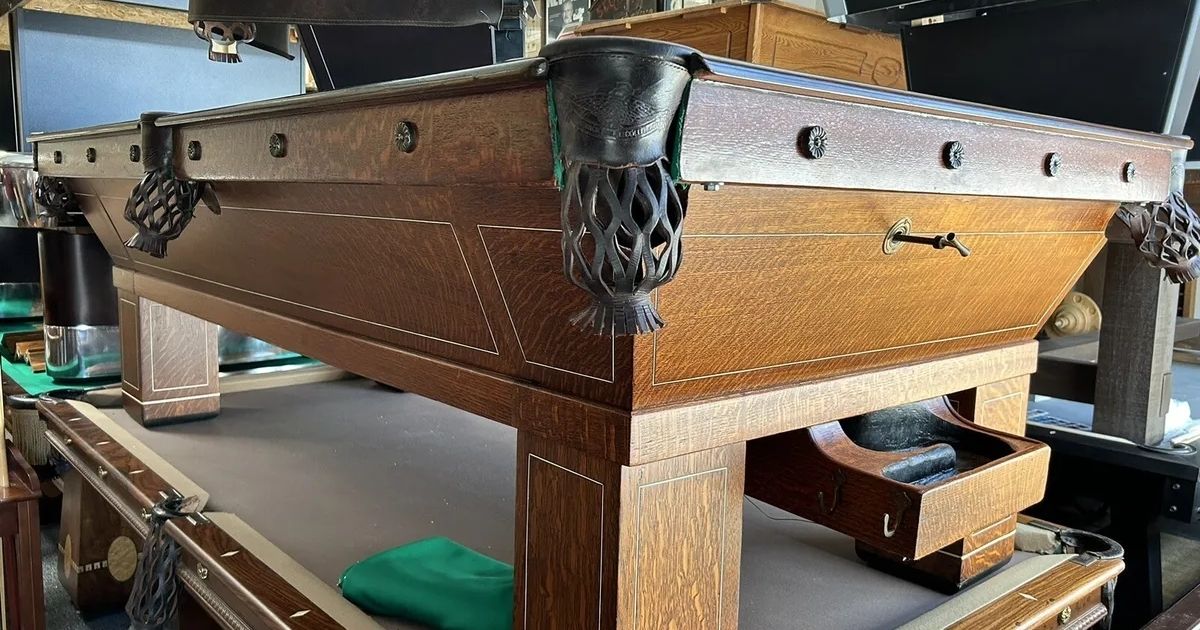 Installing the pockets correctly along the rails
